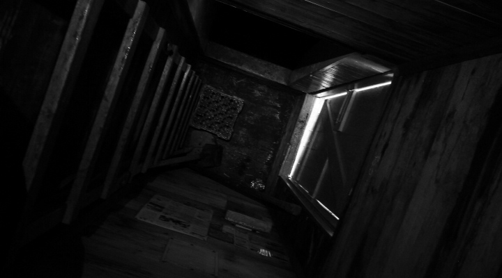 Looking Down the Internal Chimney, AAWT - Cootapatamba Hut, Kosciuszko National Park