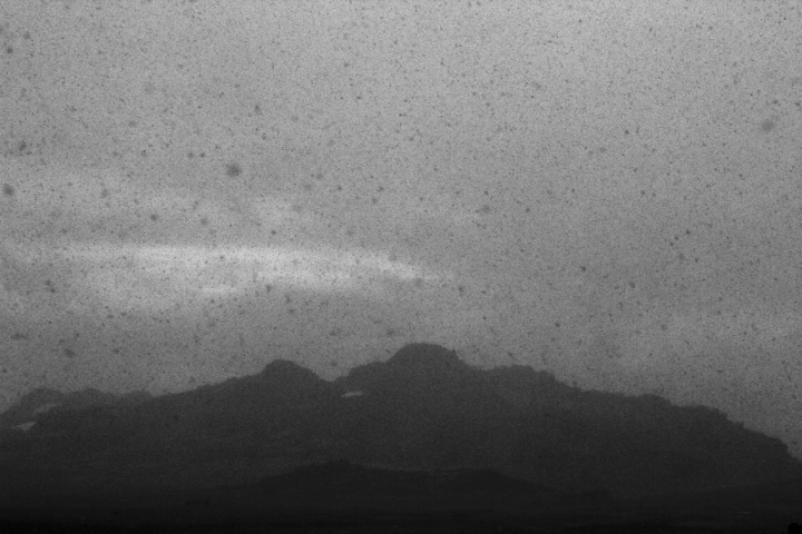 Heavy snow falling in Swampy Plain River Valley, AAWT - Cootapatamba Hut, Kosciuszko National Park