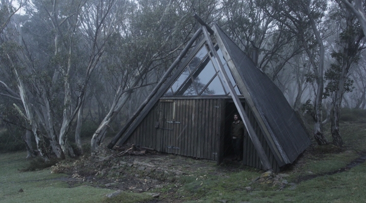 Starting to Snow at Vallejo Gantner Hut, AAWT Vallejo Gantner Hut