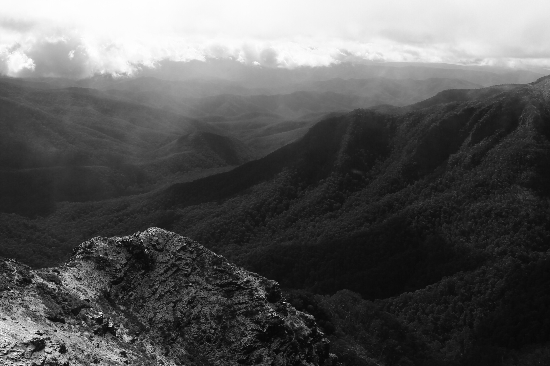 Looking South East from the Icy tops of the Crosscut Saw, AAWT Alpine National Park, Crosscut Saw