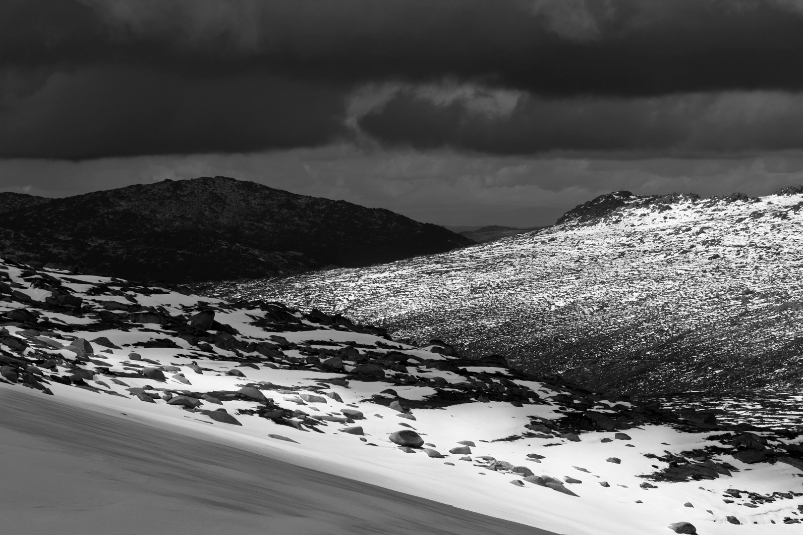 Looking at Charlottes Pass, AAWT Main Range, Snowy Mountains